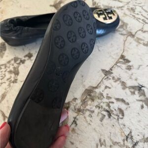 Tory Burch Black Leather Loafers with silver logo